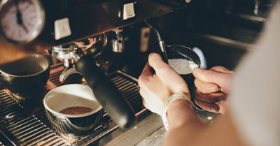 steaming2 method2 coffee1 روش بخار دادن شیر برای قهوه با دستگاه