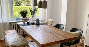 میز چوبی